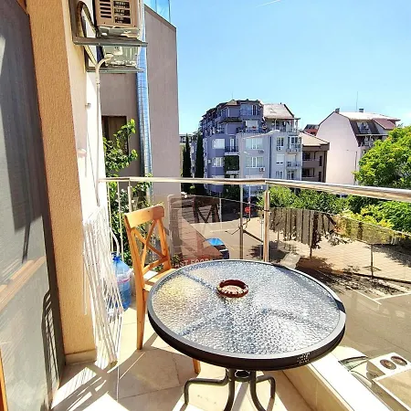 Apartman Black Sea 3 *